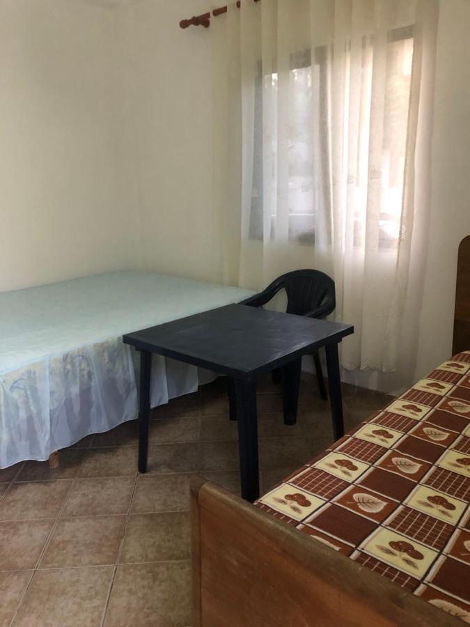 Rooms For Rent Durrës Exteriör bild